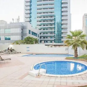 Luxury In Marina , Dubaj Egyesült Arab Emírségek