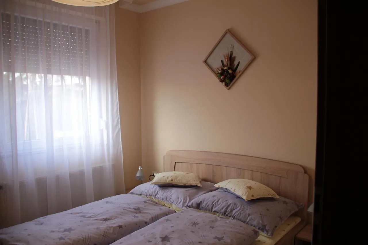 Imola Es Andrea Apartmanhaz 2 Hajduszoboszlo Apartment