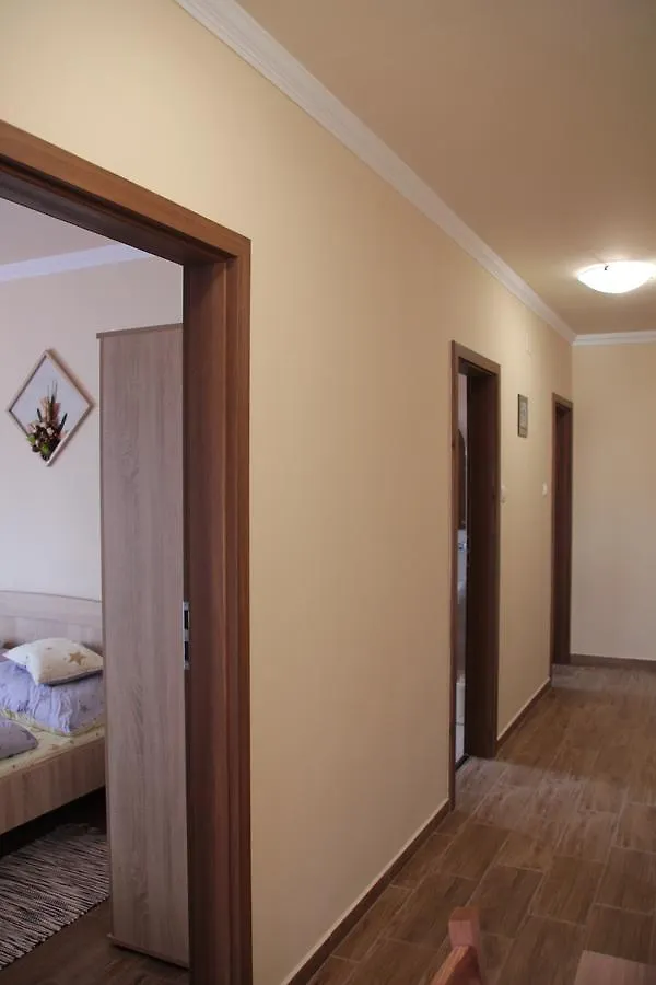 Imola és Andrea Apartmanház 2 Hajdúszoboszló Apartman
