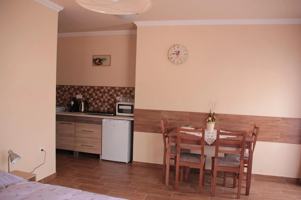 Imola és Andrea Apartmanház 2 Hajdúszoboszló Apartman